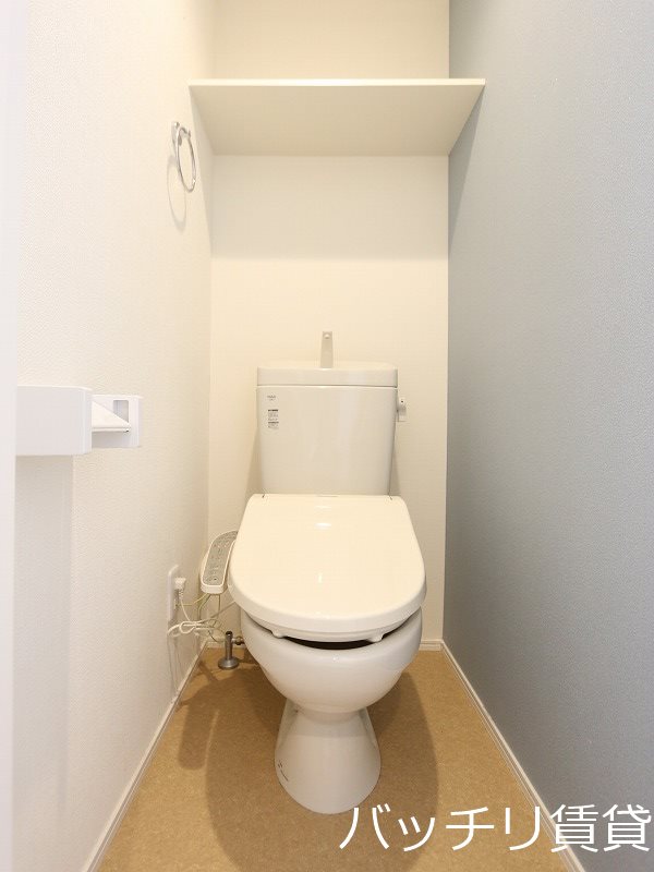 トイレ　同型タイプの為、現状を優先致します。
