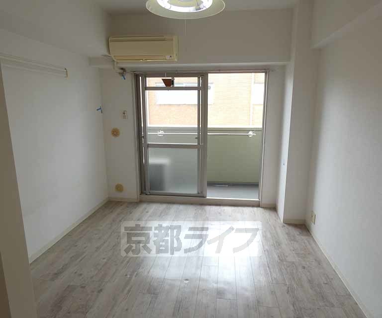 居室・リビング　室内洗濯機