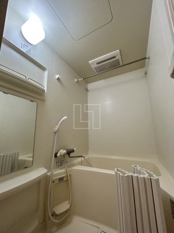 バス・シャワールーム　クラウンハイム北心斎橋フラワーコート　浴室