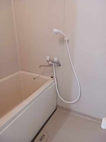 バス・シャワールーム　お風呂で日々の疲れを落としましょう