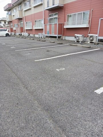 駐車場　駐車スペースもあります