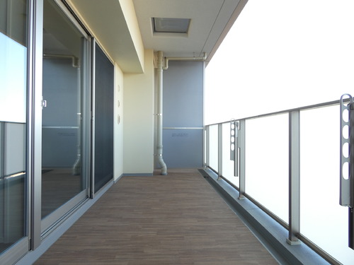 バルコニー　バルコニー　（１１.６０平米）