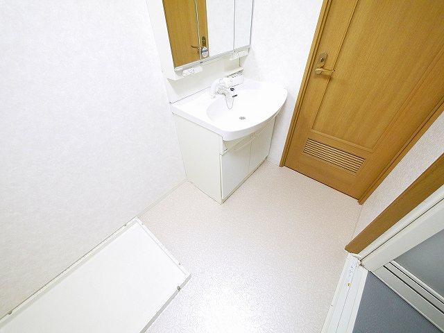 洗面設備　忙しい朝には欠かせない洗面所です