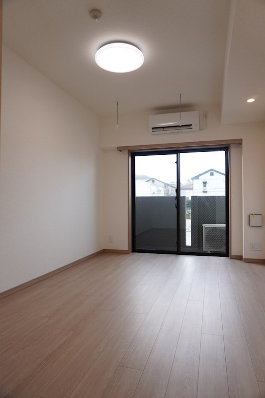 居室・リビング　※反転タイプ