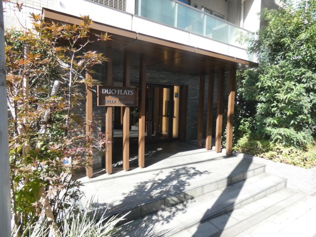 エントランス　建物の内部です