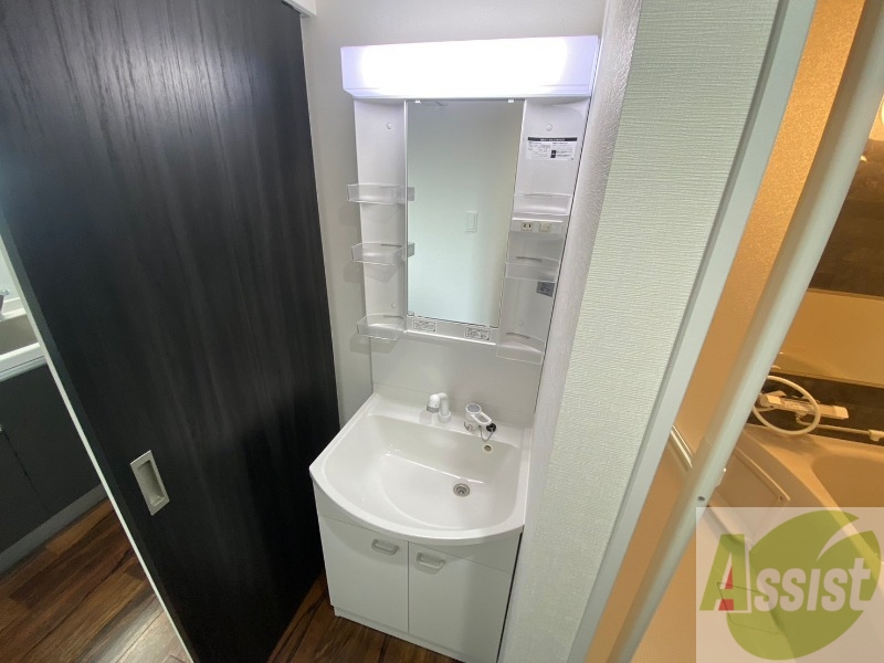 洗面設備　シャンプードレッサーで身支度もラクラクです！