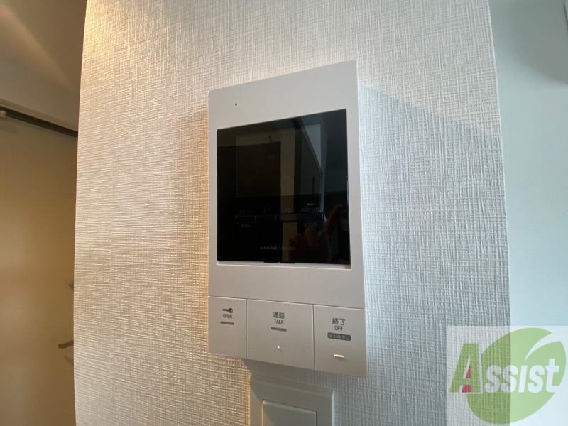 セキュリティ　ＴＶモニター付インターホンです。来客者の顔が見えるので安心！