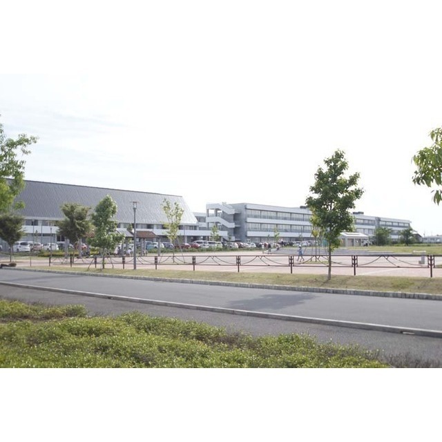 小学校　つくば市立学園の森義務教育学校（小学校）まで297m