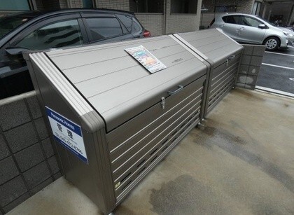 ロビー　ゴミ捨て場です