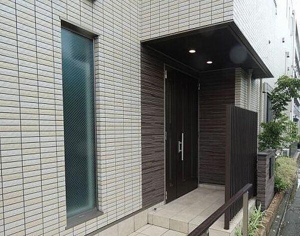 エントランス　川崎?師　徒歩６分です