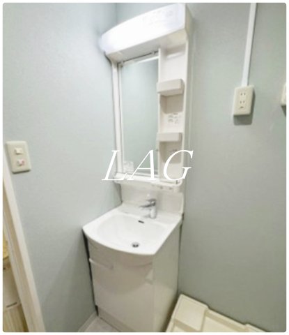 洗面設備　独立洗面台です。