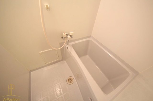 バス・シャワールーム　プレミアム新町III