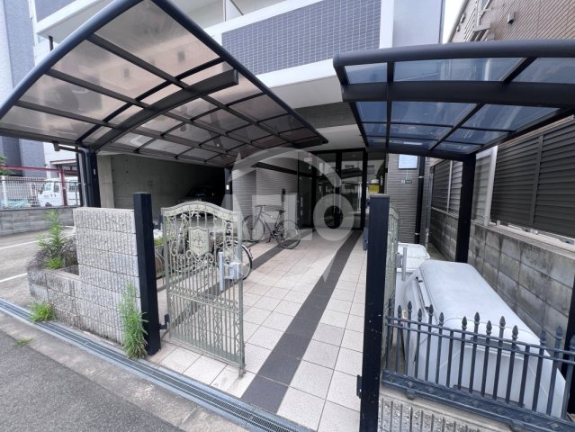 エントランス　フェリスsekime　エントランス