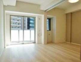 居室・リビング　仲介手数料は賃料の半月分です