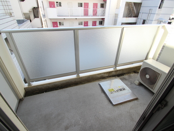 バルコニー　※別部屋の写真です