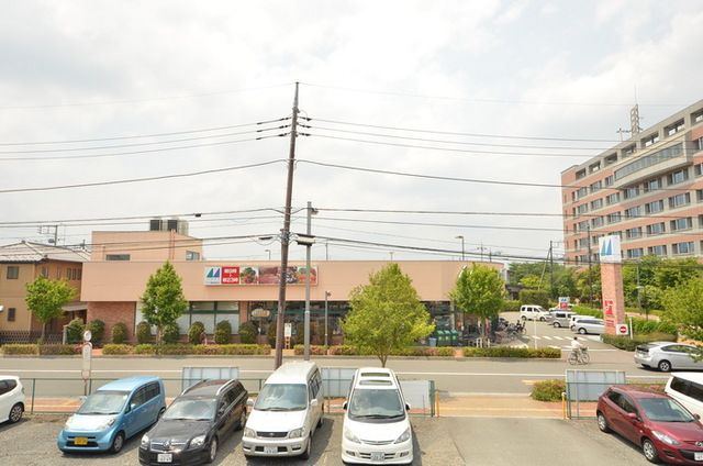 コンビニ　マルフジ昭島市役所通り店（コンビニ）まで100m