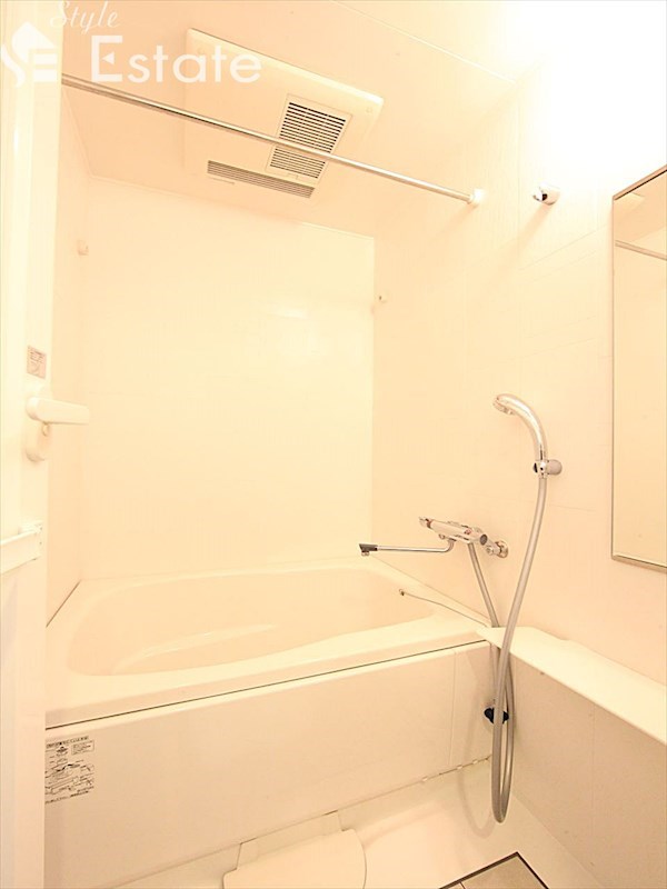 バス・シャワールーム　バスルーム