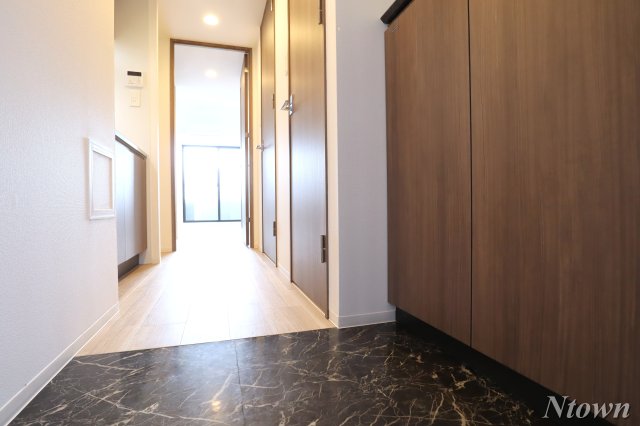 玄関　ゆったりとした玄関です