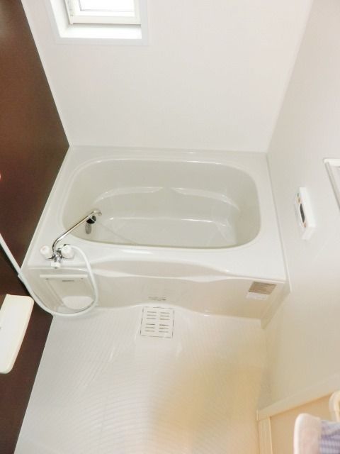 バス・シャワールーム　1日の疲れを洗い流すバスルーム