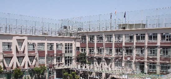 小学校　新宿区立市谷小学校（小学校）まで264m