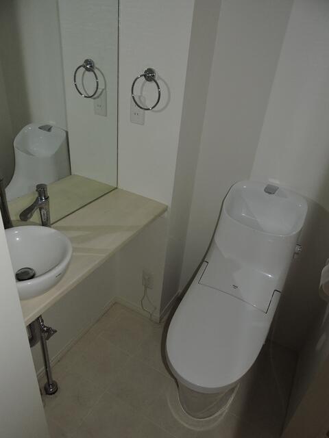 トイレ　別部屋参考写真