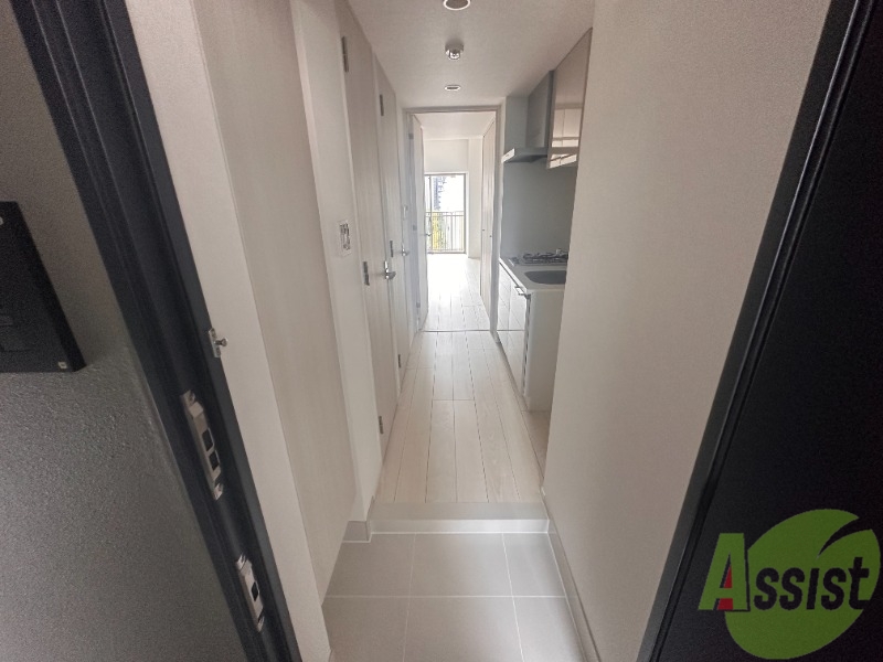 玄関　玄関から撮影しました。広々としていますね。