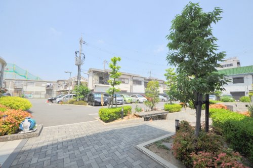 公園　久宝園二丁目公園（公園）まで830m