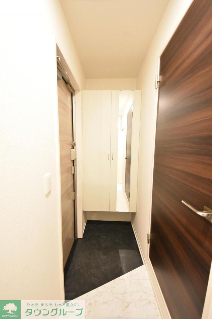 玄関　キッチン