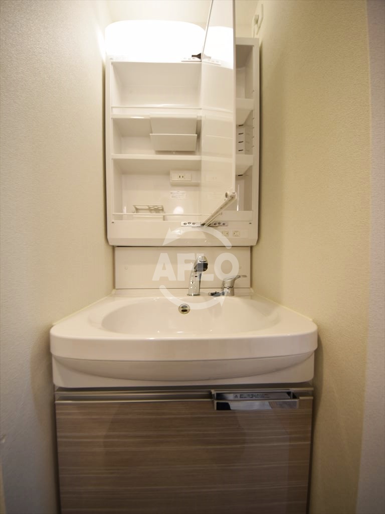 洗面設備　プレサンス北浜オリジン　独立洗面化粧台