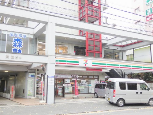 コンビニ　セブン-イレブン 川崎宮崎２丁目店（コンビニ）まで1022m