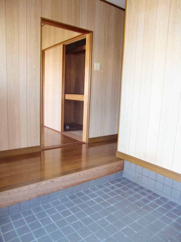 玄関　ひろびろした玄関