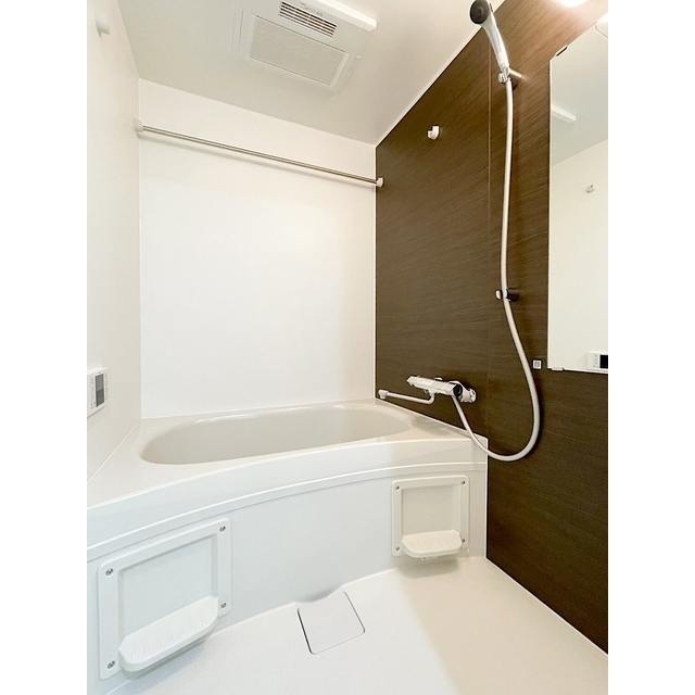 バス・シャワールーム　日々の疲れを癒すお風呂付です