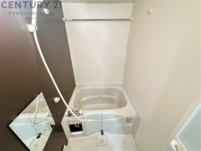 バス・シャワールーム　便利な浴室乾燥機付き☆