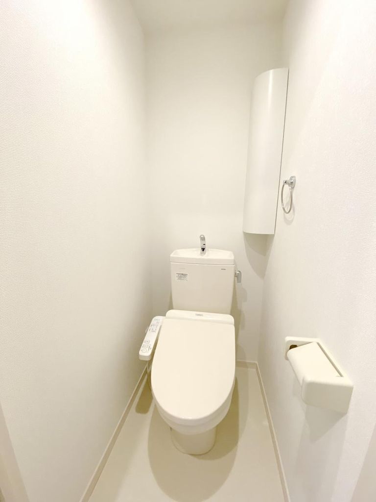 トイレ　★温水洗浄便座付きトイレ★