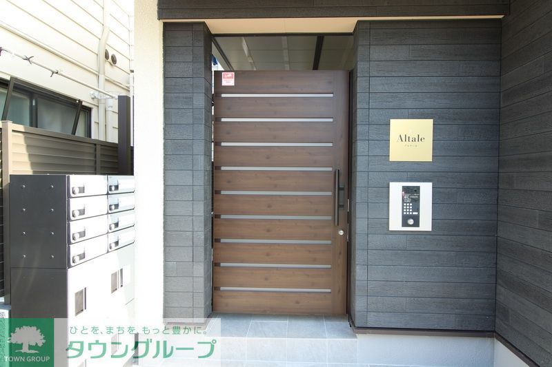 エントランス　エントランス