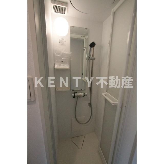 バス・シャワールーム　コンパクトで使いやすいシャワールームです