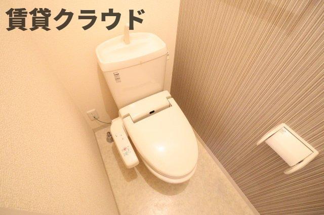 トイレ　清潔感のあるトイレです