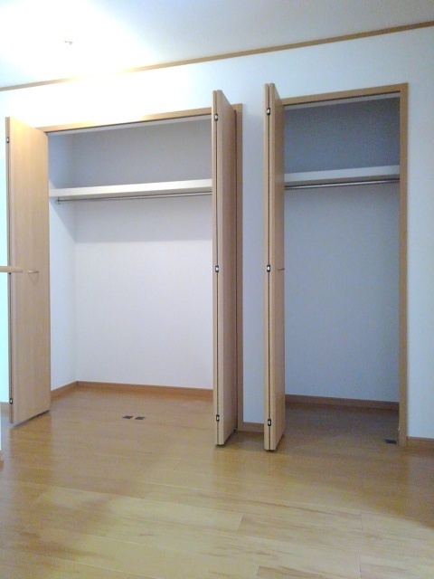 収納　★ハンガーでお洋服が収納できます★