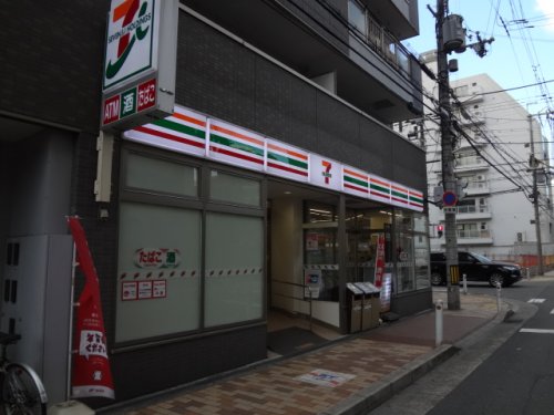 コンビニ　セブンイレブン大阪宮原2丁目店（コンビニ）まで134m