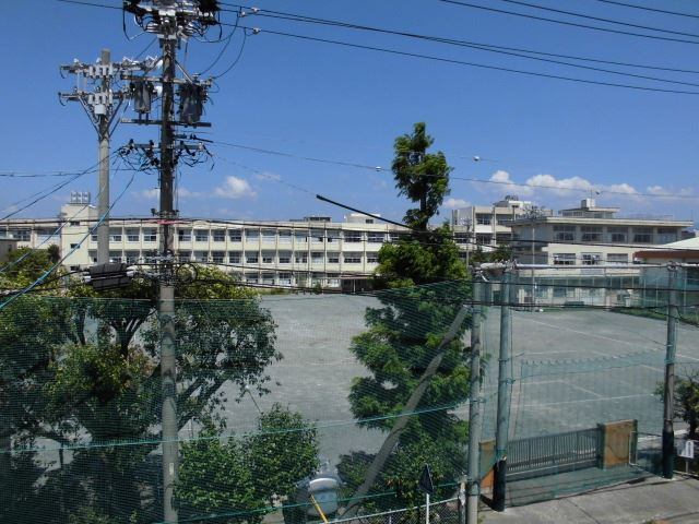 小学校　静岡市立大里西小学校（小学校）まで679m