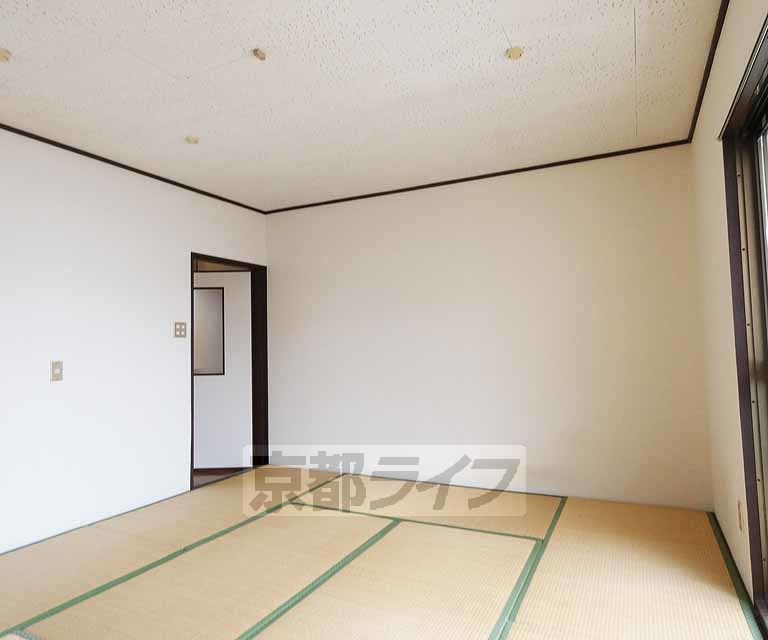 居室・リビング　きれいな和室です。