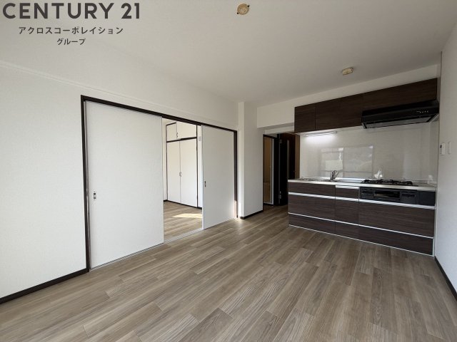 居室・リビング　南向きで明るいお部屋です♪