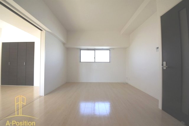 居室・リビング　デセンテ北梅田