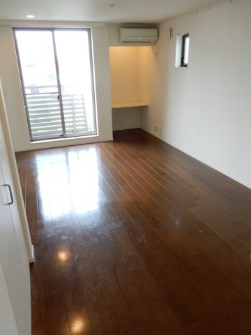 居室・リビング　角部屋・２面採光！