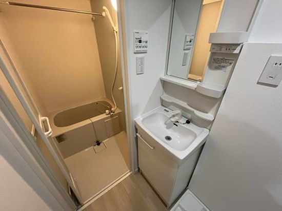 バス・シャワールーム　☆ゆったりくつろげるお風呂☆