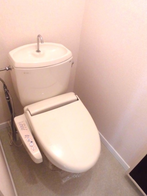 トイレ　図面と現状に相違がある場合には現状を優先