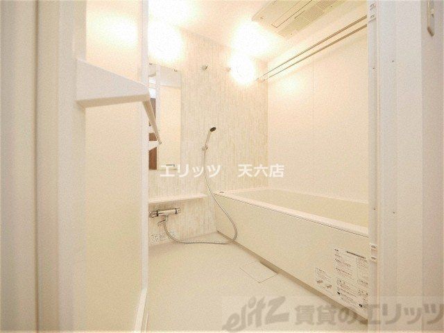 バス・シャワールーム　下駄箱