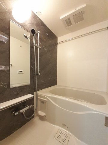 バス・シャワールーム　日々の疲れを癒すお風呂付です
