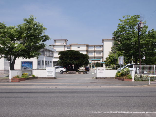 小学校　糸島市立前原小学校（小学校）まで614m