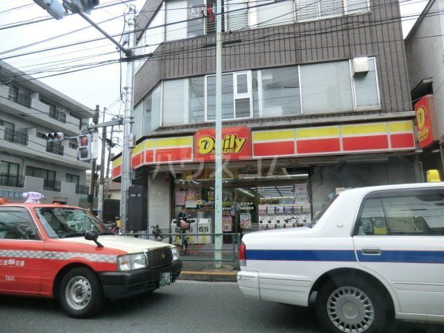 コンビニ　デイリーヤマザキ大森中央店（コンビニ）まで417m